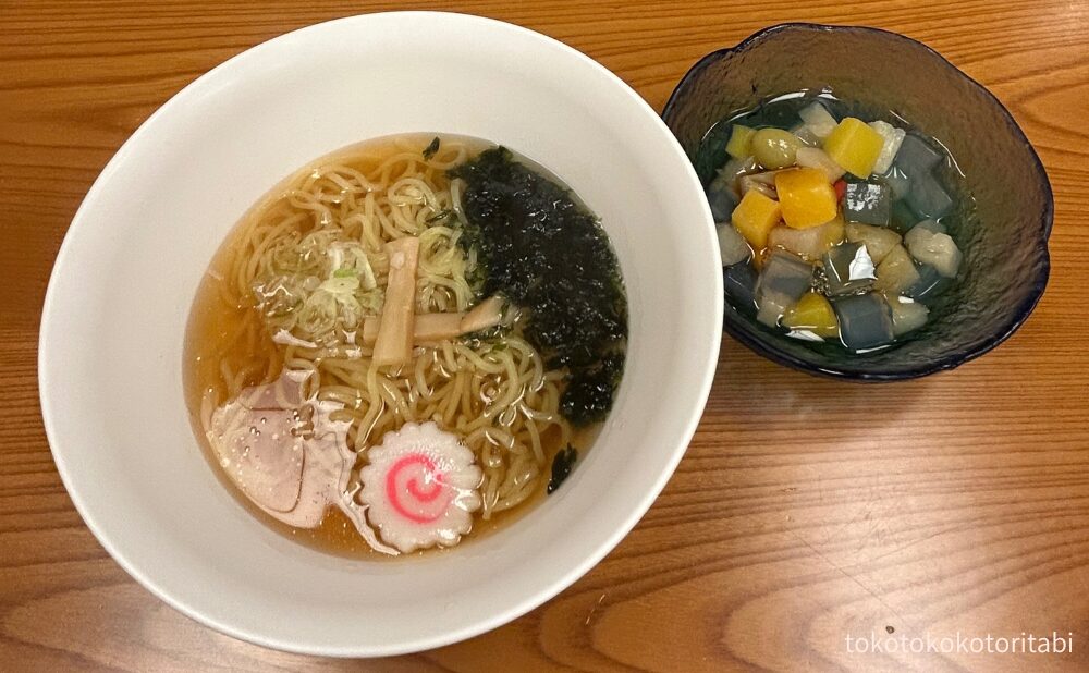 あごダシらーめんとフルーツ寒天
