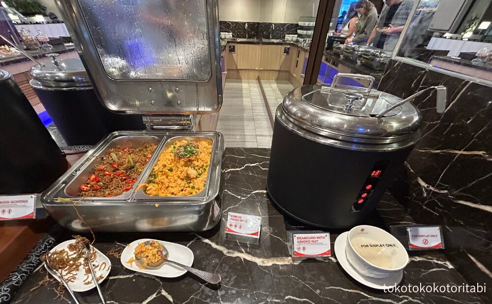 ナシゴレン、チャーハン、豆乳スープ
