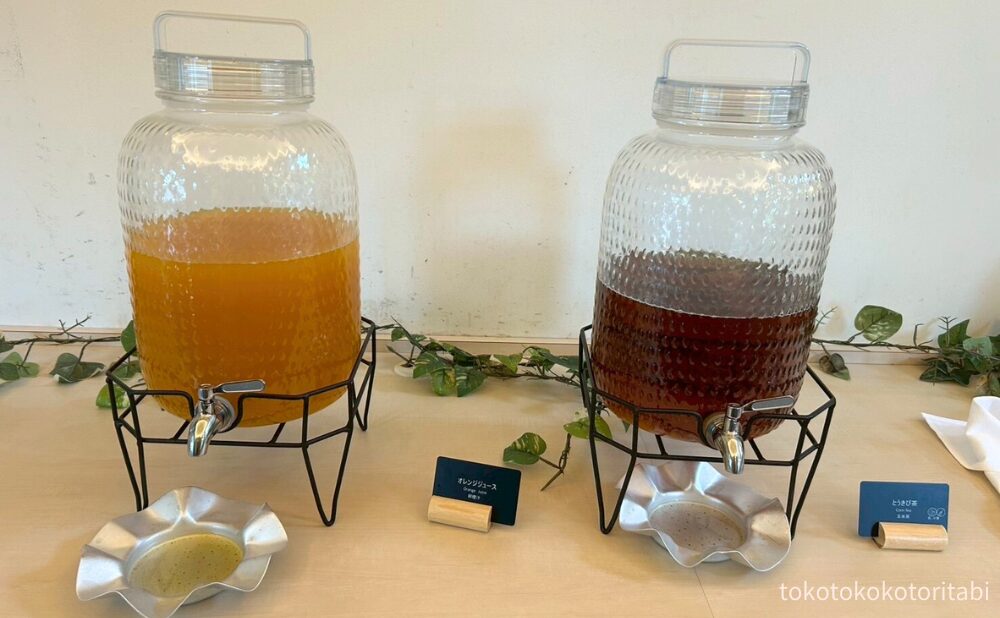 オレンジジュース、もろこし茶