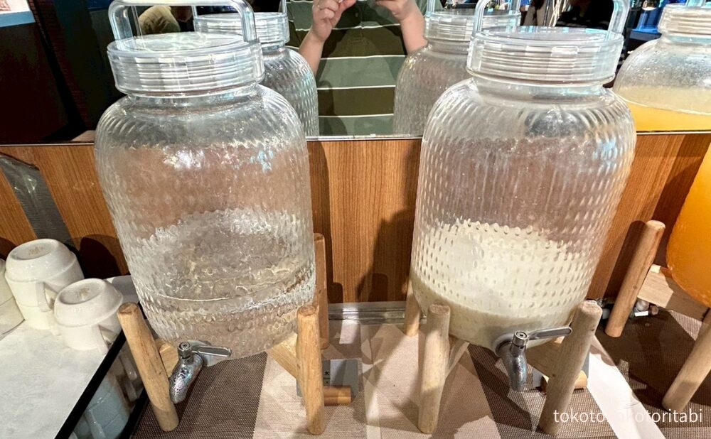 水/牛乳