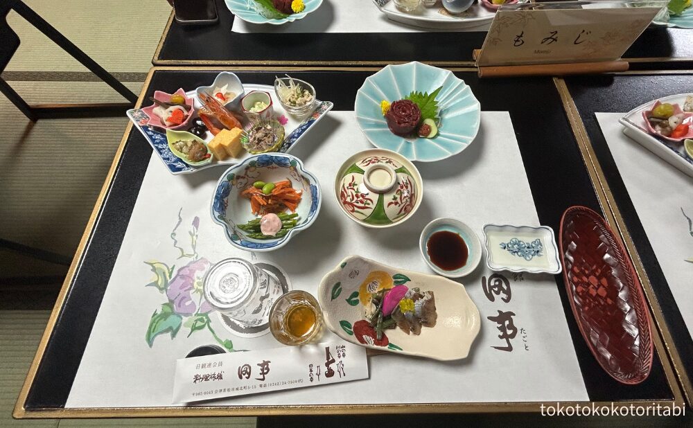 テーブル