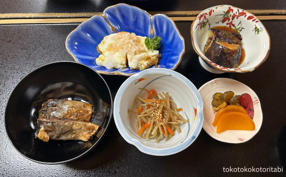 ニシンの旨煮/きんぴら/なすの田楽/揚げ卵/お漬物