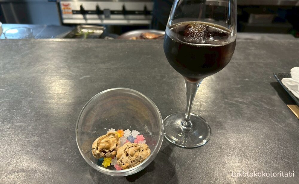 アイスコーヒーとお菓子