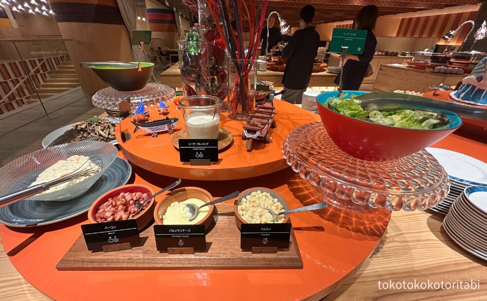 シーザードレッシング/ベーコン/パルメザンチーズ/クルトン/シーザーサラダ