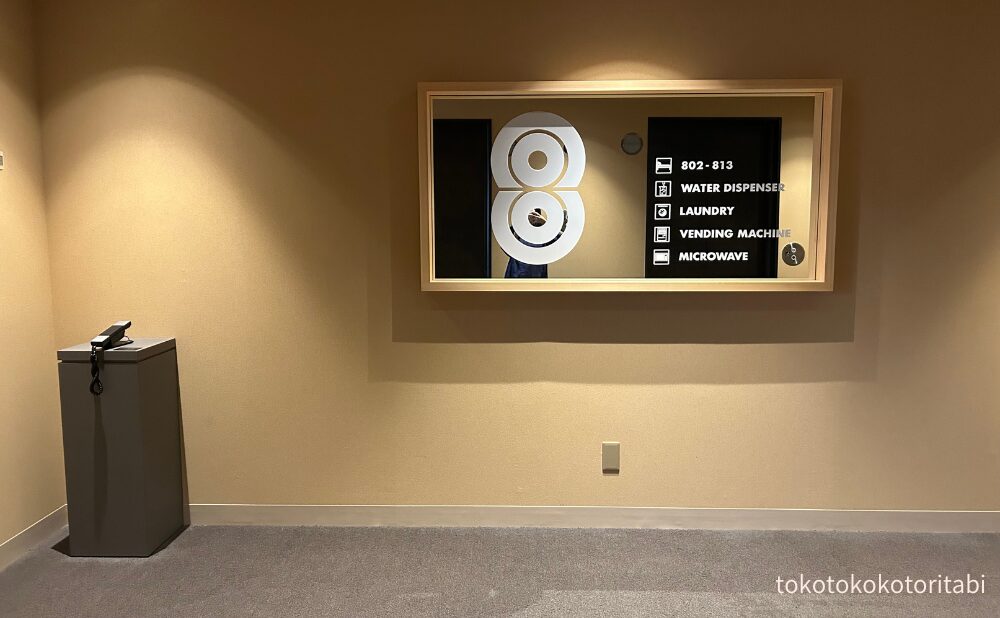 エレベーター前