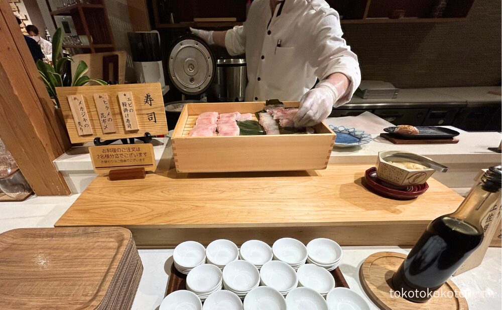 エビの鞍掛け寿司/ヒラメの昆布〆/メカジキの炙り