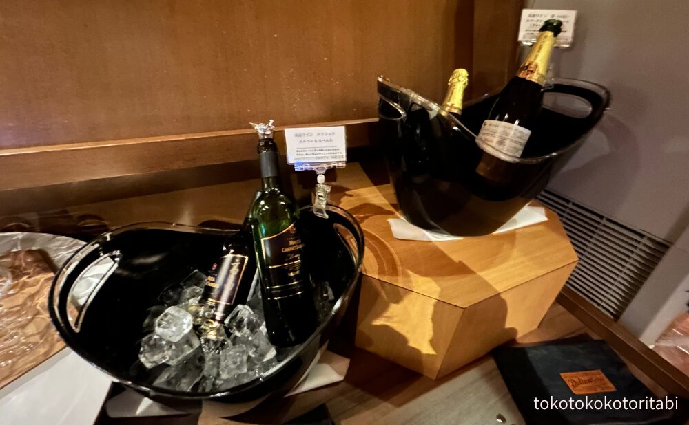 高畠ワイン「クラシック メルロー&カベルネ」/高畠ワイン「嘉 スパークリングスウィート(オレンジマスカット)