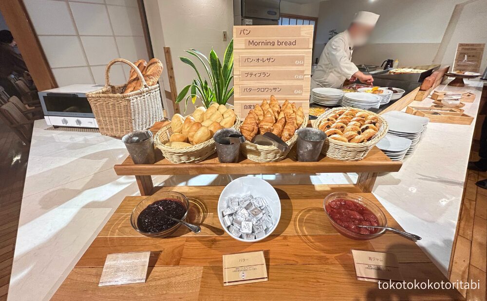 プティブラン/バタークロワッサン/パン・オ・レザン/ブルーベリージャム/バター/苺ジャム