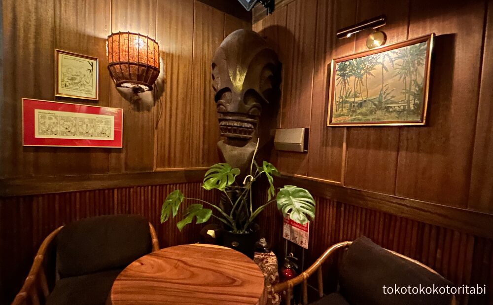 パプアニューギニアや、ポリネシアなどの工芸品