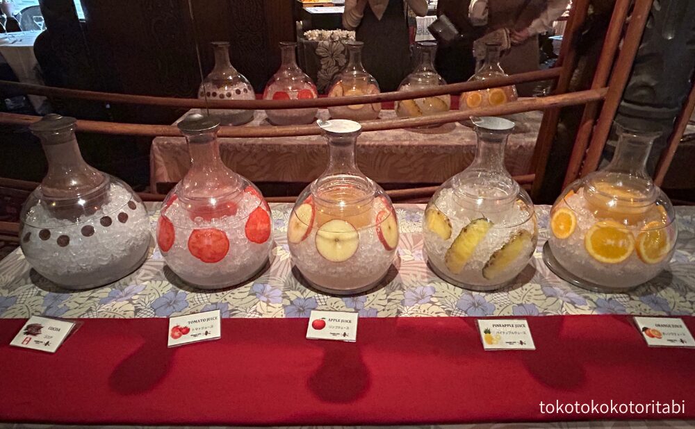 ココア/トマトジュース/リンゴジュース/パイナップルジュース/オレンジジュース