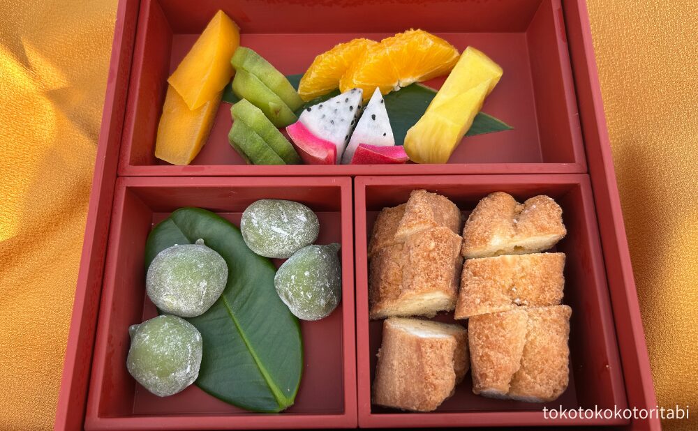 デザートの御重