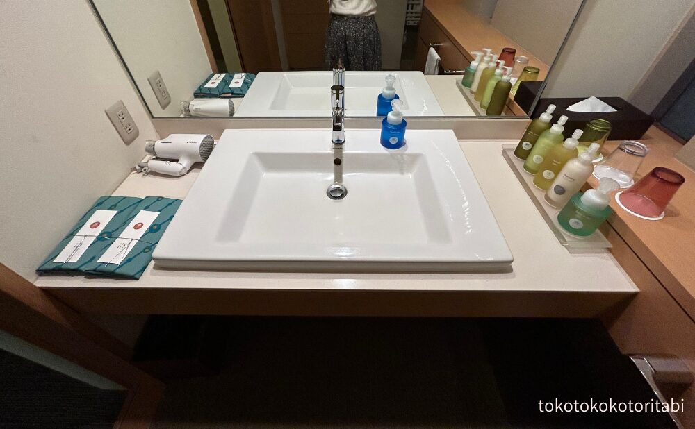 ドライヤー/風呂敷/ハンドソープ/ボディローション/乳液/クレンジング/化粧水/洗顔ソープ/ティッシュ/コップ