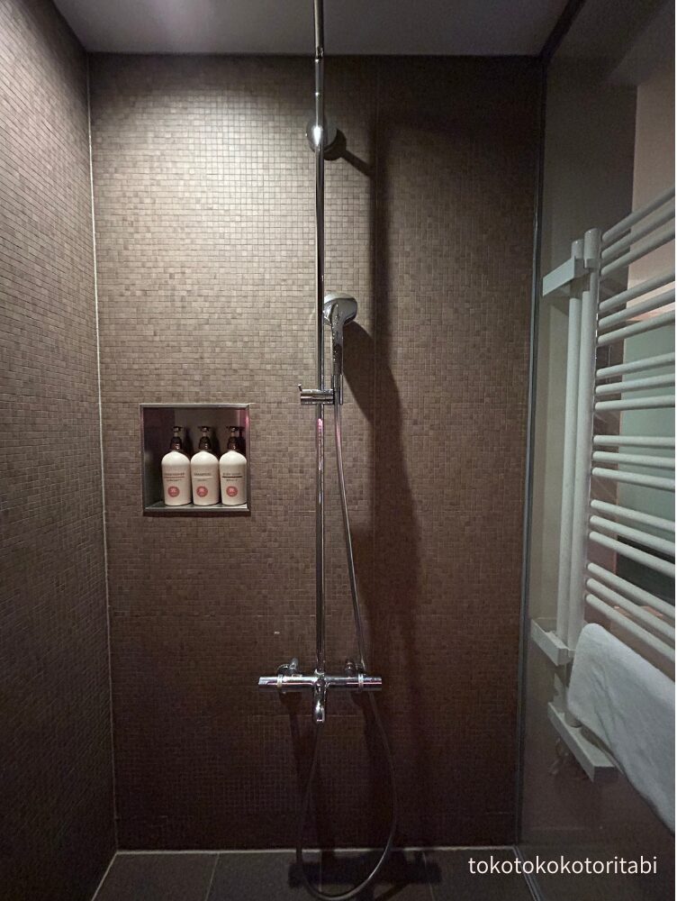 シャワー