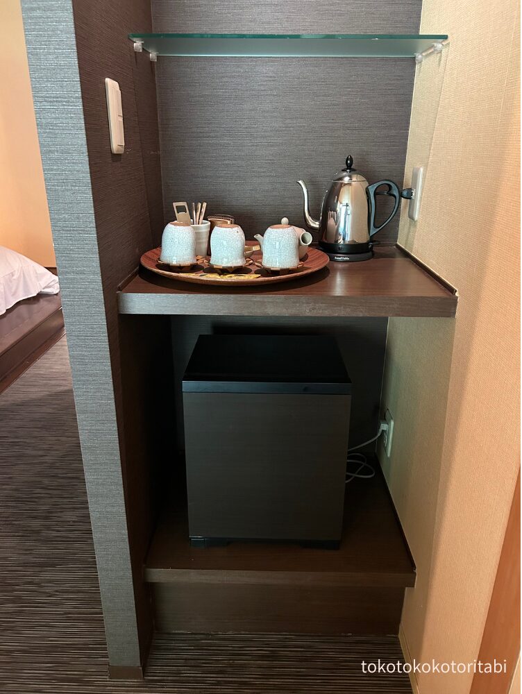 ティーセット/冷蔵庫