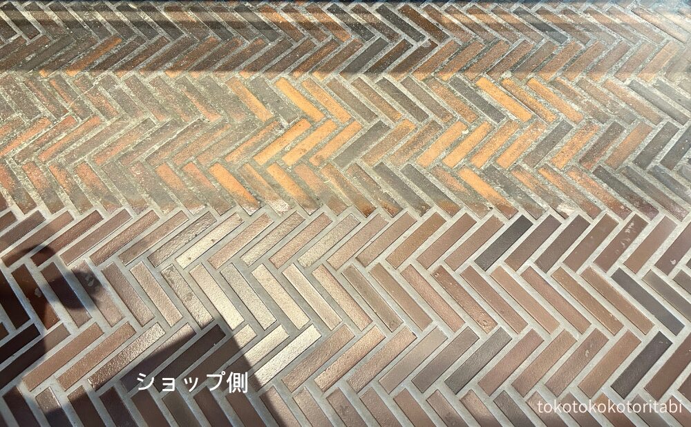 床のタイル