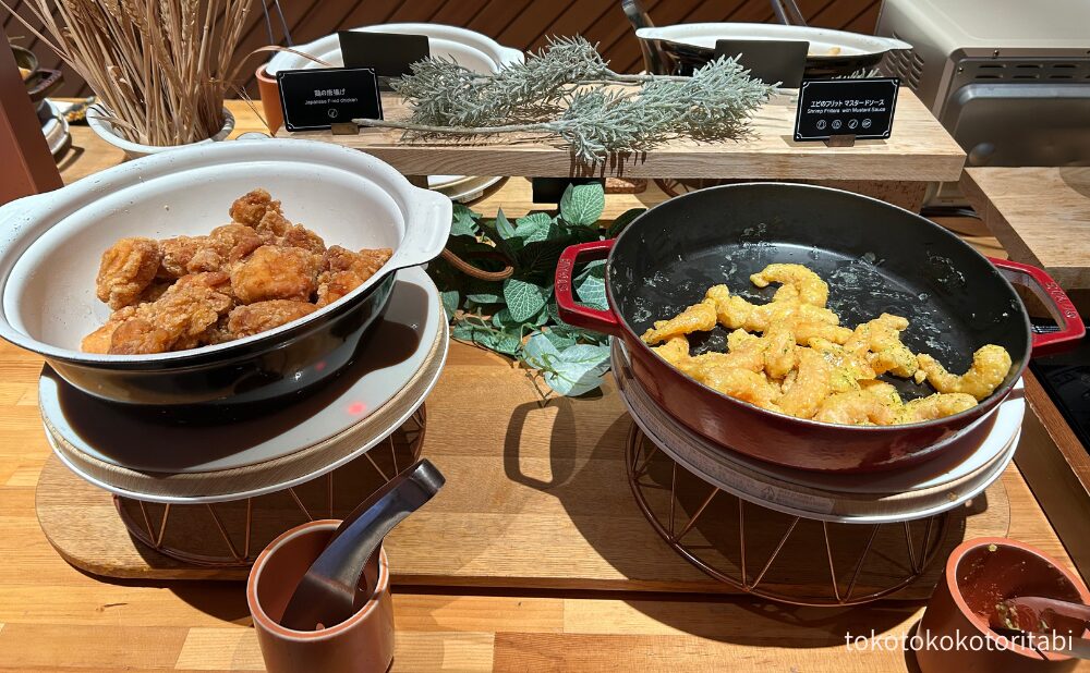 鶏の唐揚げ/エビのフリット マスタードソース