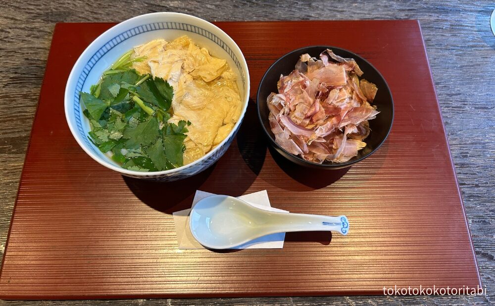 湯葉と旬野菜のおうどん
